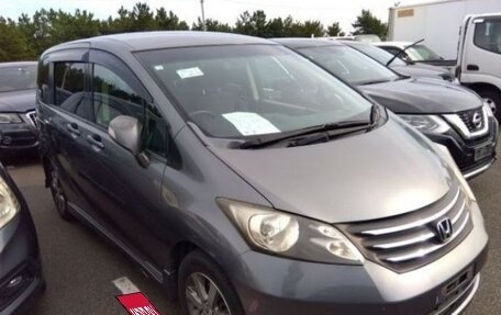 Honda Freed I, 2010 год, 1 090 000 рублей, 14 фотография