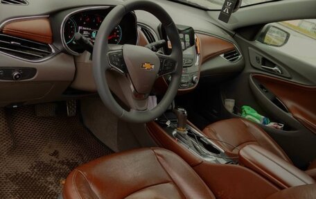 Chevrolet Malibu IX, 2016 год, 1 200 000 рублей, 8 фотография