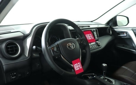 Toyota RAV4, 2016 год, 2 540 000 рублей, 12 фотография