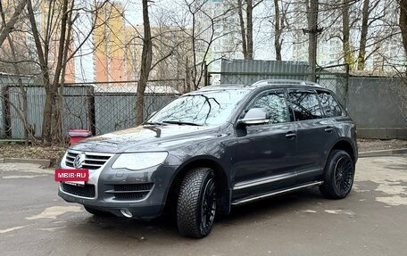 Volkswagen Touareg III, 2009 год, 1 050 000 рублей, 2 фотография
