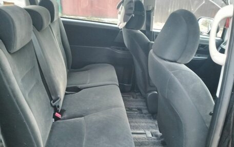 Toyota Voxy II, 2013 год, 1 750 000 рублей, 7 фотография