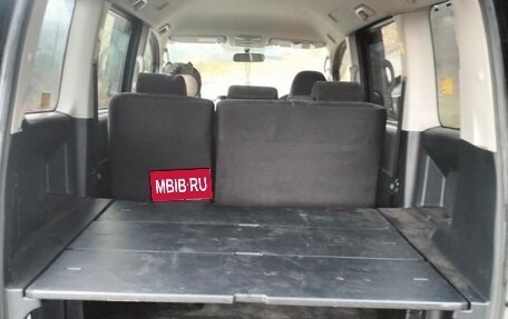 Toyota Voxy II, 2013 год, 1 750 000 рублей, 8 фотография