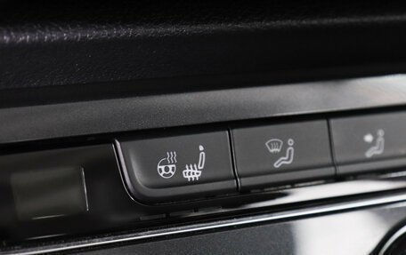 Volkswagen Tiguan II, 2020 год, 2 650 000 рублей, 13 фотография