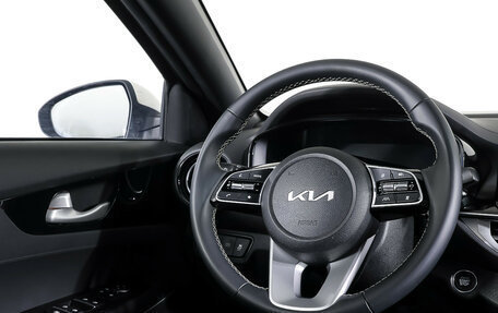 KIA K3, 2024 год, 2 490 000 рублей, 16 фотография