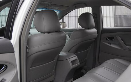 Toyota Camry, 2009 год, 1 120 000 рублей, 11 фотография