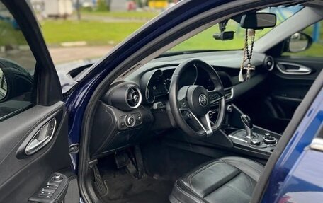 Alfa Romeo Giulia II, 2016 год, 2 100 000 рублей, 7 фотография