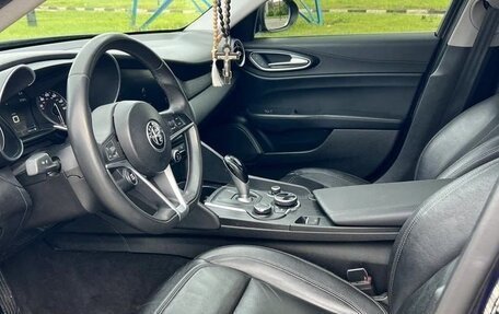 Alfa Romeo Giulia II, 2016 год, 2 100 000 рублей, 9 фотография