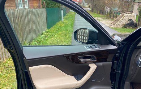 Jaguar F-Pace, 2016 год, 2 840 000 рублей, 11 фотография