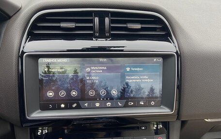 Jaguar F-Pace, 2016 год, 2 840 000 рублей, 14 фотография