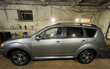 Mitsubishi Outlander III рестайлинг 3, 2011 год, 960 000 рублей, 5 фотография