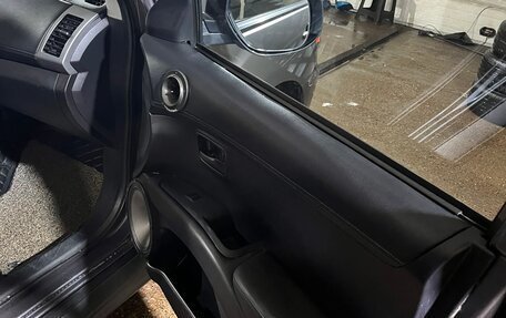 Mitsubishi Outlander III рестайлинг 3, 2011 год, 960 000 рублей, 16 фотография