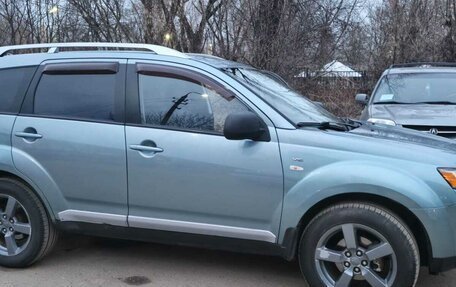 Mitsubishi Outlander III рестайлинг 3, 2008 год, 1 100 000 рублей, 3 фотография