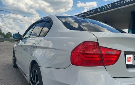 BMW 3 серия, 2011 год, 1 350 000 рублей, 11 фотография