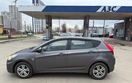 Hyundai Solaris II рестайлинг, 2011 год, 595 000 рублей, 5 фотография