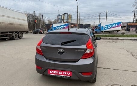 Hyundai Solaris II рестайлинг, 2011 год, 595 000 рублей, 7 фотография