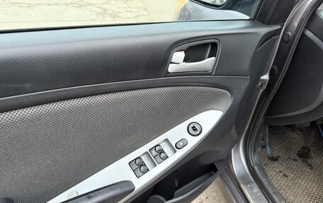 Hyundai Solaris II рестайлинг, 2011 год, 595 000 рублей, 13 фотография