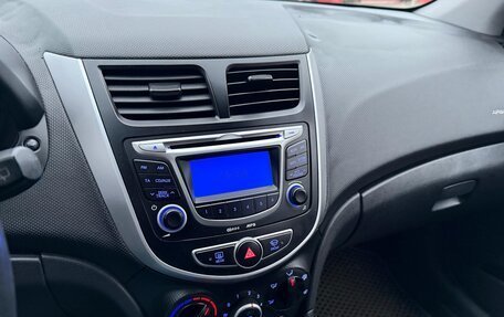 Hyundai Solaris II рестайлинг, 2011 год, 595 000 рублей, 17 фотография