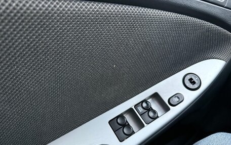 Hyundai Solaris II рестайлинг, 2011 год, 595 000 рублей, 19 фотография