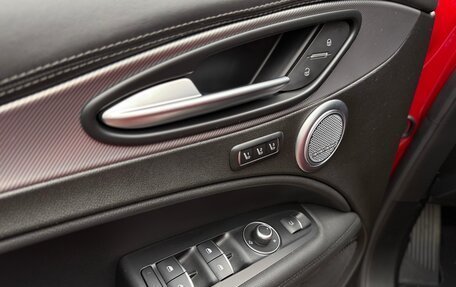 Alfa Romeo Stelvio, 2021 год, 3 690 000 рублей, 13 фотография