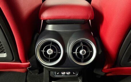 Alfa Romeo Stelvio, 2021 год, 3 690 000 рублей, 29 фотография