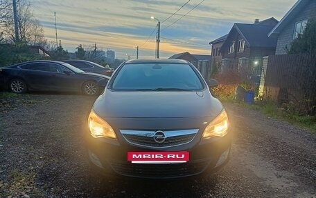 Opel Astra J, 2010 год, 515 000 рублей, 4 фотография