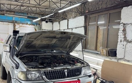 Mitsubishi Pajero Sport II рестайлинг, 1999 год, 500 000 рублей, 32 фотография