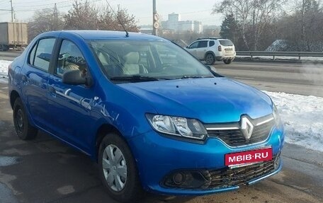 Renault Logan II, 2018 год, 585 000 рублей, 1 фотография