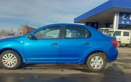 Renault Logan II, 2018 год, 585 000 рублей, 4 фотография