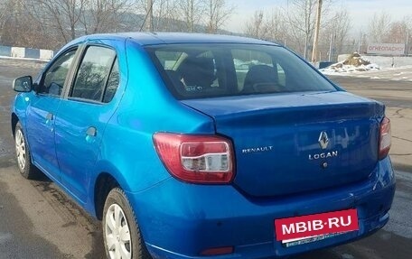 Renault Logan II, 2018 год, 585 000 рублей, 6 фотография