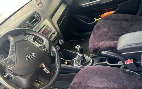 KIA Rio III рестайлинг, 2016 год, 8 900 000 рублей, 6 фотография