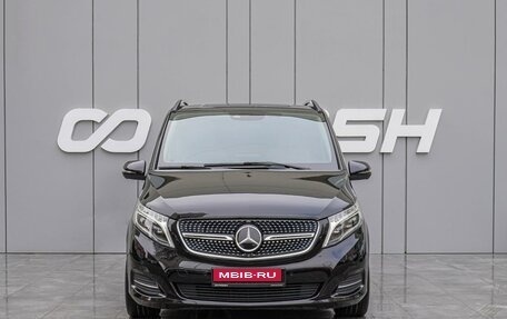 Mercedes-Benz V-Класс, 2018 год, 8 320 000 рублей, 3 фотография