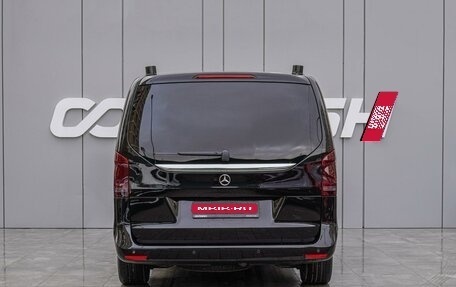 Mercedes-Benz V-Класс, 2018 год, 8 320 000 рублей, 4 фотография