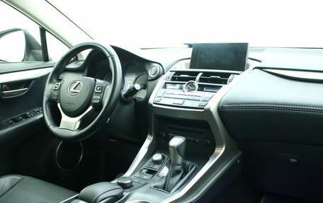 Lexus NX I, 2015 год, 2 950 000 рублей, 4 фотография