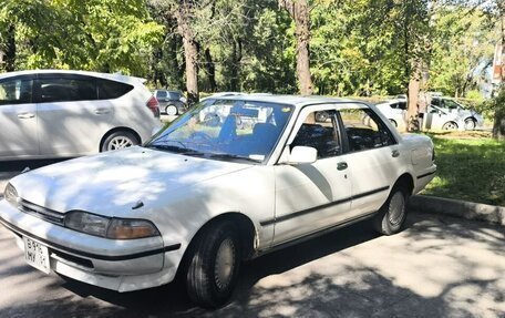 Toyota Carina, 1990 год, 275 000 рублей, 2 фотография