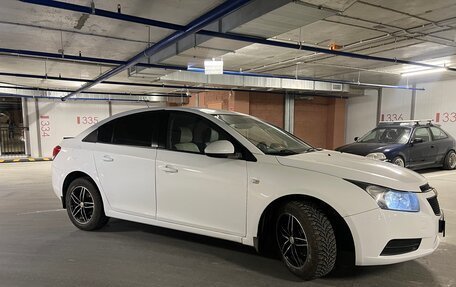 Chevrolet Cruze II, 2011 год, 570 000 рублей, 4 фотография