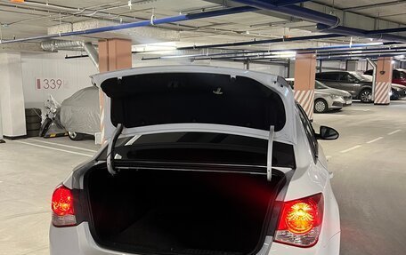 Chevrolet Cruze II, 2011 год, 570 000 рублей, 8 фотография