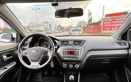KIA Rio III рестайлинг, 2017 год, 1 330 000 рублей, 2 фотография