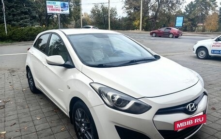 Hyundai i30 II рестайлинг, 2013 год, 980 000 рублей, 2 фотография