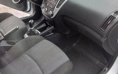 KIA cee'd I рестайлинг, 2011 год, 550 000 рублей, 12 фотография