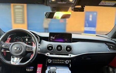 KIA Stinger I, 2021 год, 3 300 000 рублей, 11 фотография