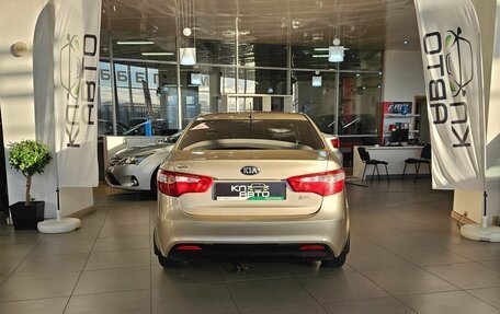 KIA Rio III рестайлинг, 2013 год, 815 000 рублей, 5 фотография