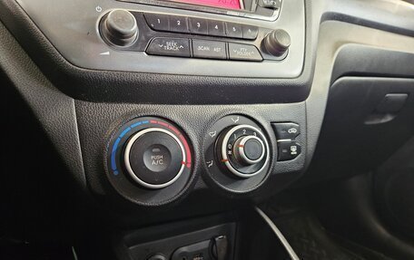 KIA Rio III рестайлинг, 2013 год, 815 000 рублей, 20 фотография