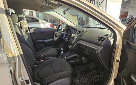 KIA Rio III рестайлинг, 2013 год, 815 000 рублей, 23 фотография