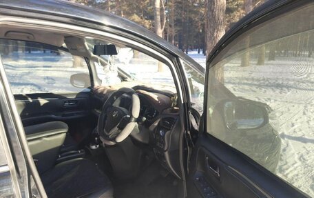 Toyota Esquire I, 2015 год, 1 650 000 рублей, 3 фотография