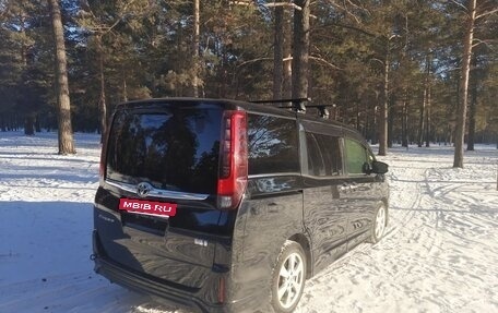 Toyota Esquire I, 2015 год, 1 650 000 рублей, 2 фотография