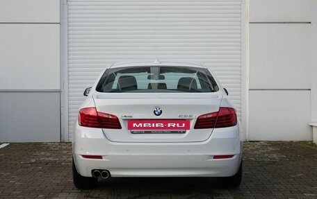 BMW 5 серия, 2015 год, 1 890 000 рублей, 4 фотография