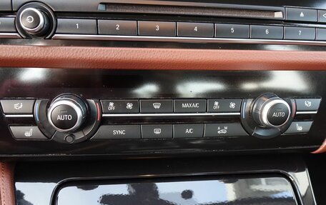 BMW 5 серия, 2015 год, 1 890 000 рублей, 17 фотография