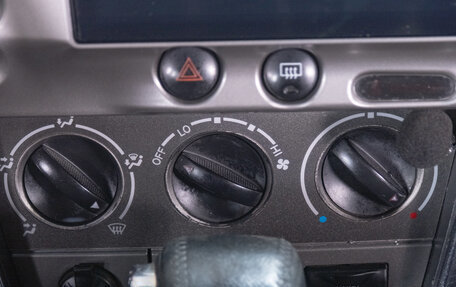 Toyota Matrix, 2002 год, 799 000 рублей, 14 фотография