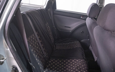 Toyota Matrix, 2002 год, 799 000 рублей, 19 фотография