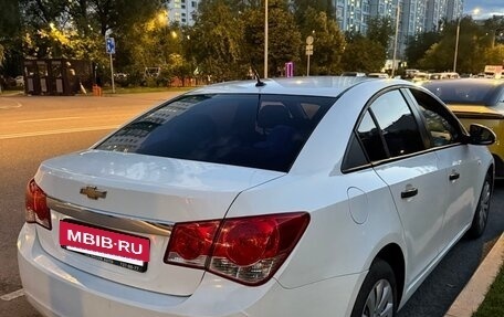 Chevrolet Cruze II, 2012 год, 599 000 рублей, 3 фотография